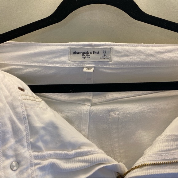 White Abercrombie « The Mom » Curve Love New with tags size 8S - Picture 3 of 4